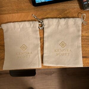Kendra Scott duster bags